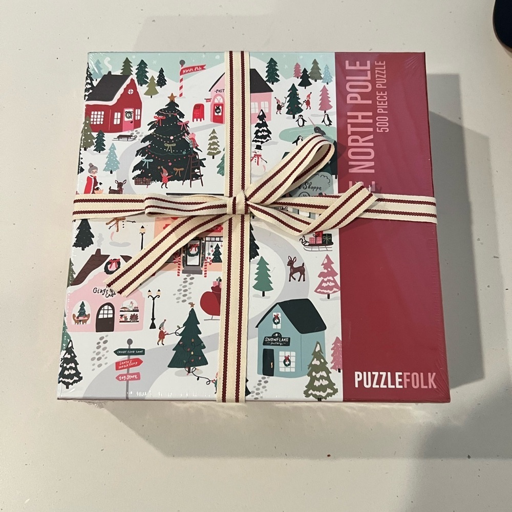 Puzzlefolk:North Pole 500 Piece Puzzle - Picture 2 of 3